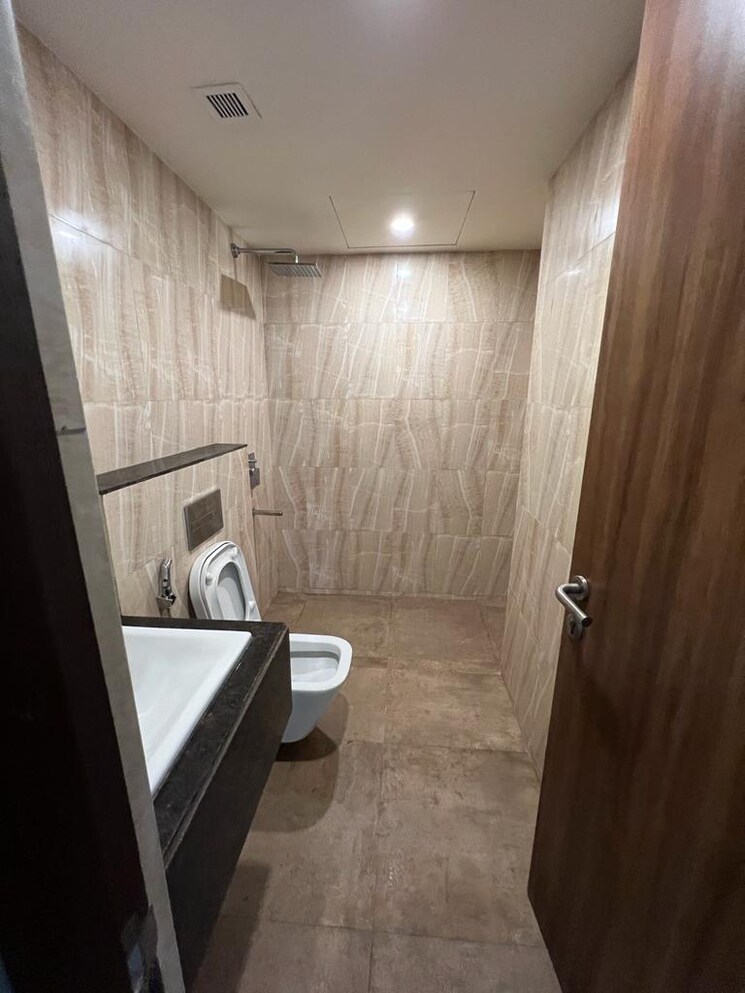 Bathroom, lodha-sterling 3 Bedroom 1250 Sq.Ft. Apartment In Kolshet Road Thane 9159157