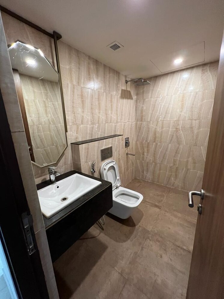 Team Area, lodha-sterling 3 Bedroom 1250 Sq.Ft. Apartment In Kolshet Road Thane 9159157