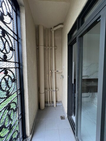 Building Lobby in 3 BHK Apartment at Lodha Sterling, Kolshet Road – for Sale