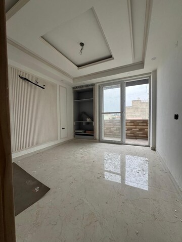 3 BHK Builder Floor For Sale in Sainik Plaza, Sector 49