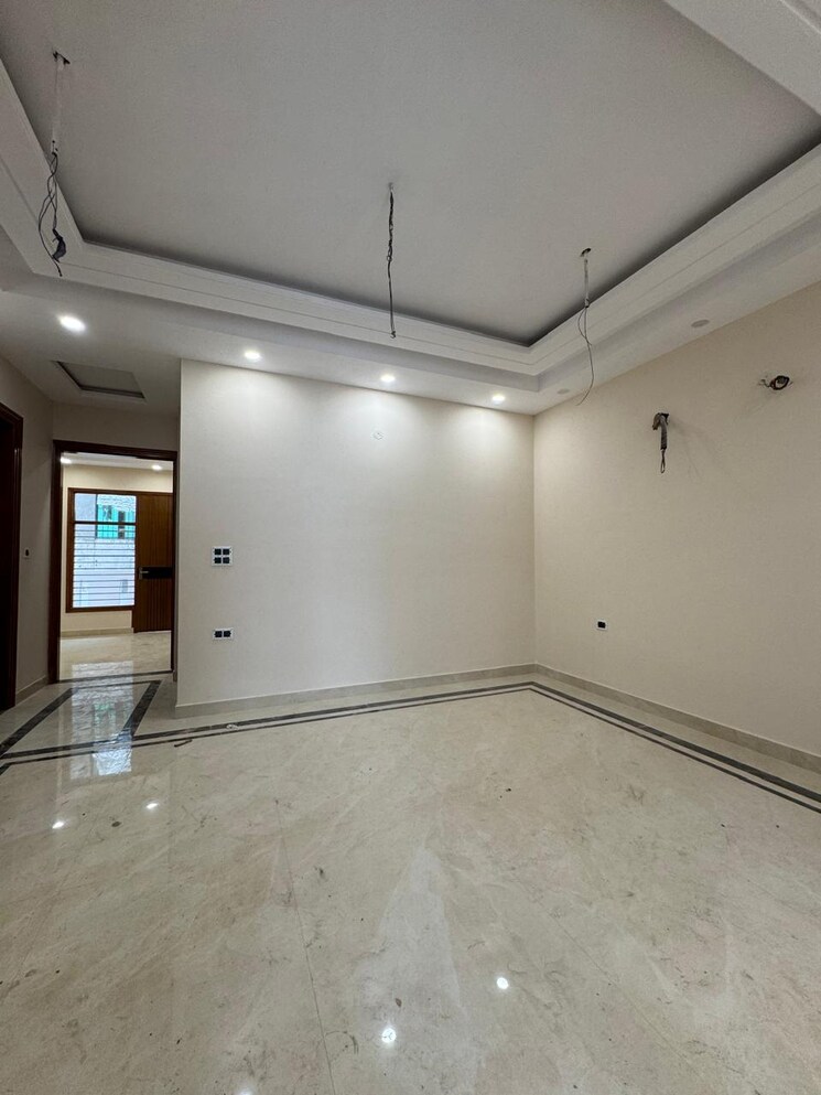 Room, sainik-plaza 3 Bedroom 1494 Sq.Ft. Builder Floor In Sector 49 Faridabad 9159225