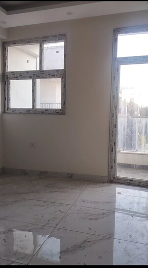 Room in 2 BHK Builder Floor at Ultima 107, Sector 104 – for Sale