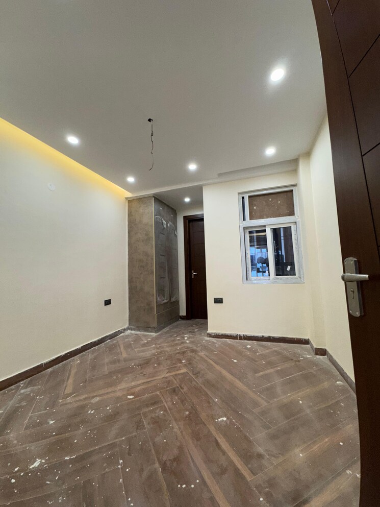 Room, sainik-plaza 3 Bedroom 1377 Sq.Ft. Builder Floor In Sector 49 Faridabad 9159249