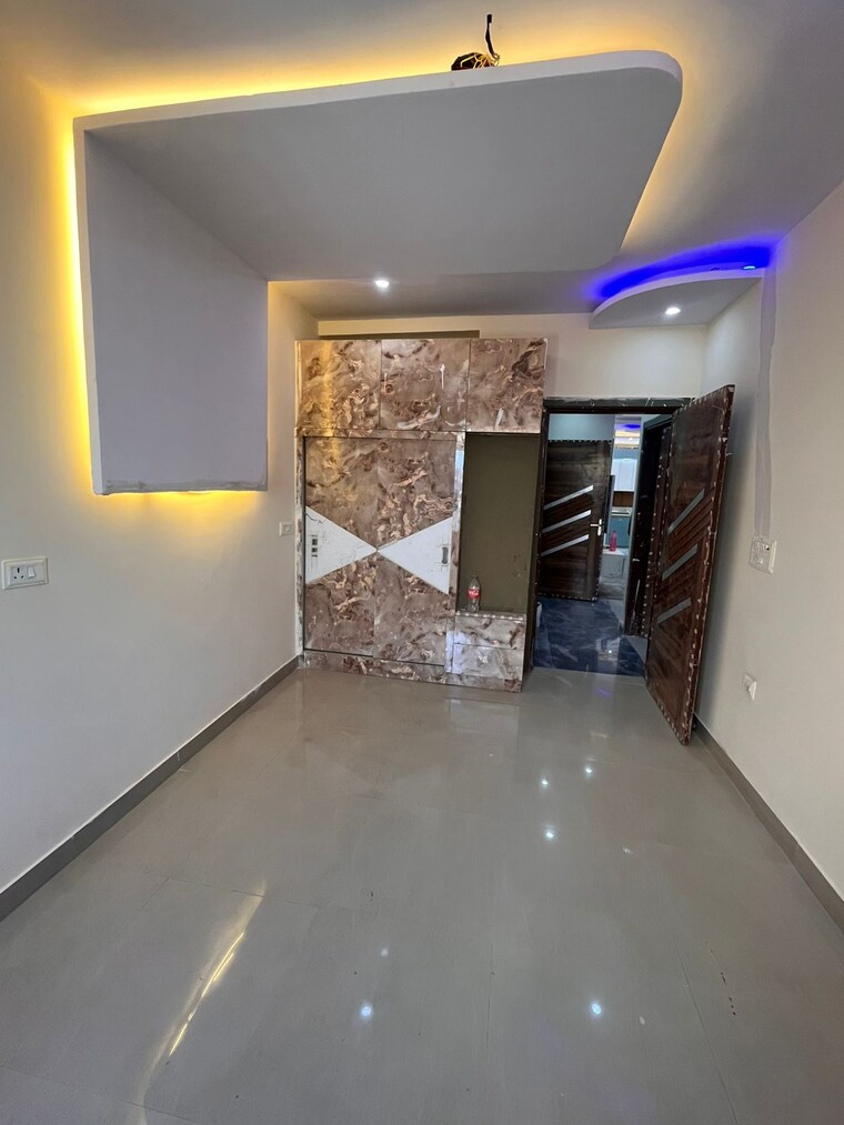 Room, dwarka mor 2 Bedroom 850 Sq.Ft. Builder Floor In Dwarka Mor Delhi 9159270