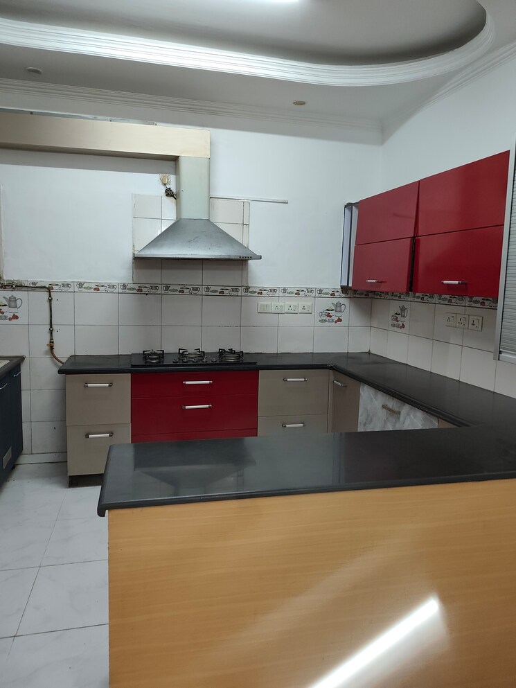 Kitchen, rwa-apartments-sector-50 5 Bedroom 3500 Sq.Ft. Independent House In Sector 50 Noida 9159278
