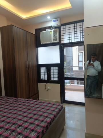 Bedroom in 1 BHK Builder Floor at Suncity – for Rent