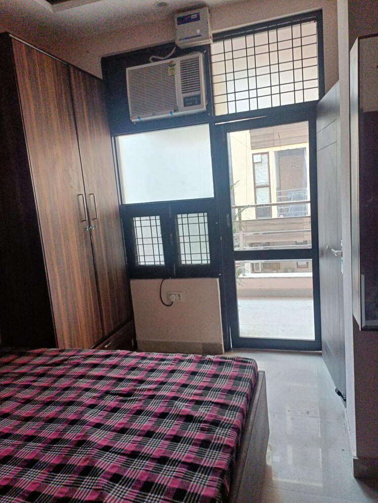 Bedroom, suncity 1 Bedroom 585 Sq.Ft. Builder Floor In Suncity Gurgaon 9159294