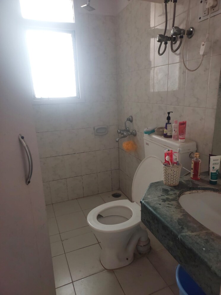 Bathroom, ansal-sushant-estate 3.5 Bedroom 1780 Sq.Ft. Apartment In Sector 52 Gurgaon 9159308