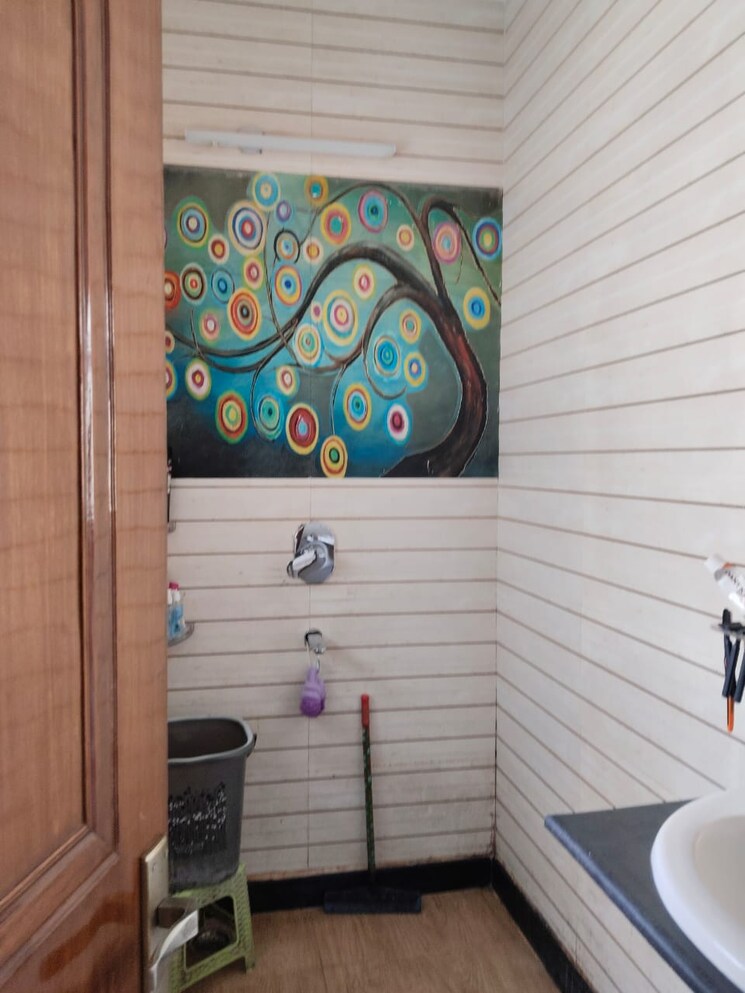 Attached Bathroom, ip extension 1.5 Bedroom 900 Sq.Ft. Apartment In Ip Extension Delhi 9159312