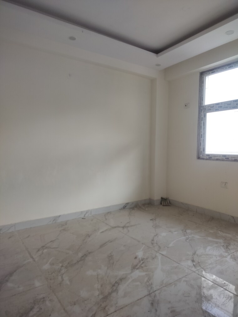 Room, ultima-107 3 Bedroom 1400 Sq.Ft. Builder Floor In Sector 104 Noida 9159322