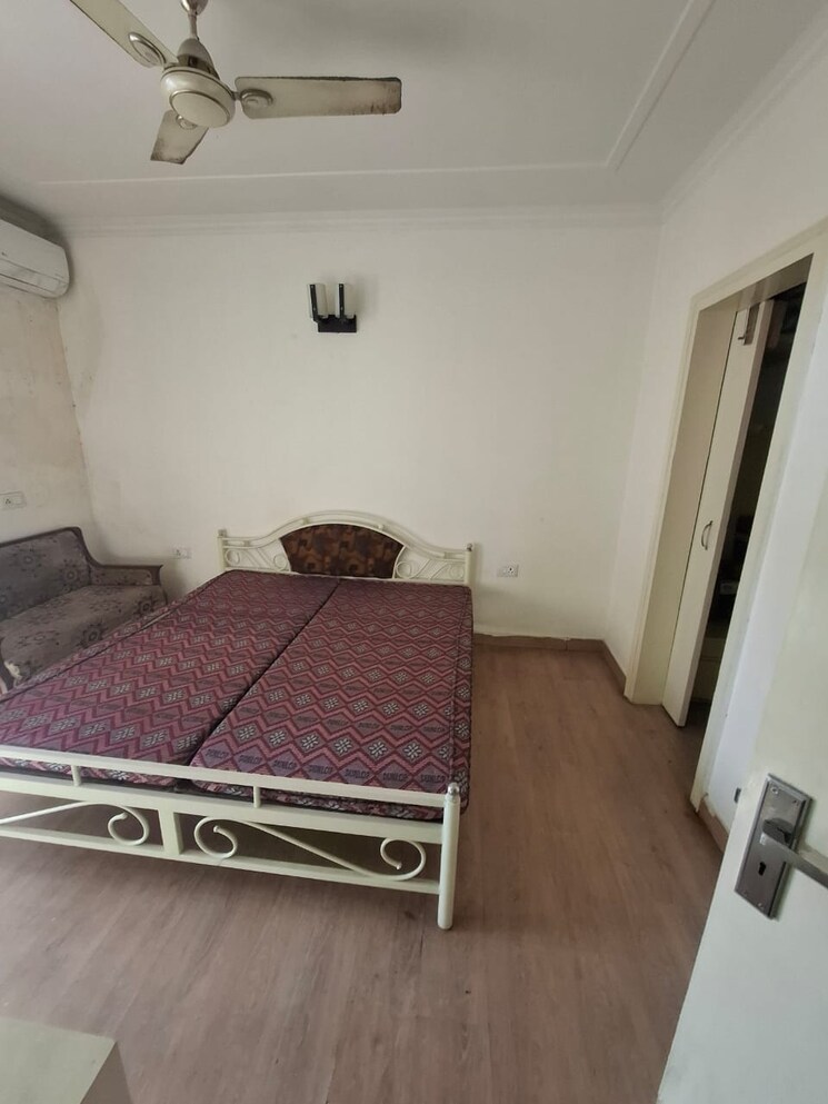 Bedroom, vip road 2 Bedroom 1390 Sq.Ft. Apartment In Vip Road Zirakpur 9159320