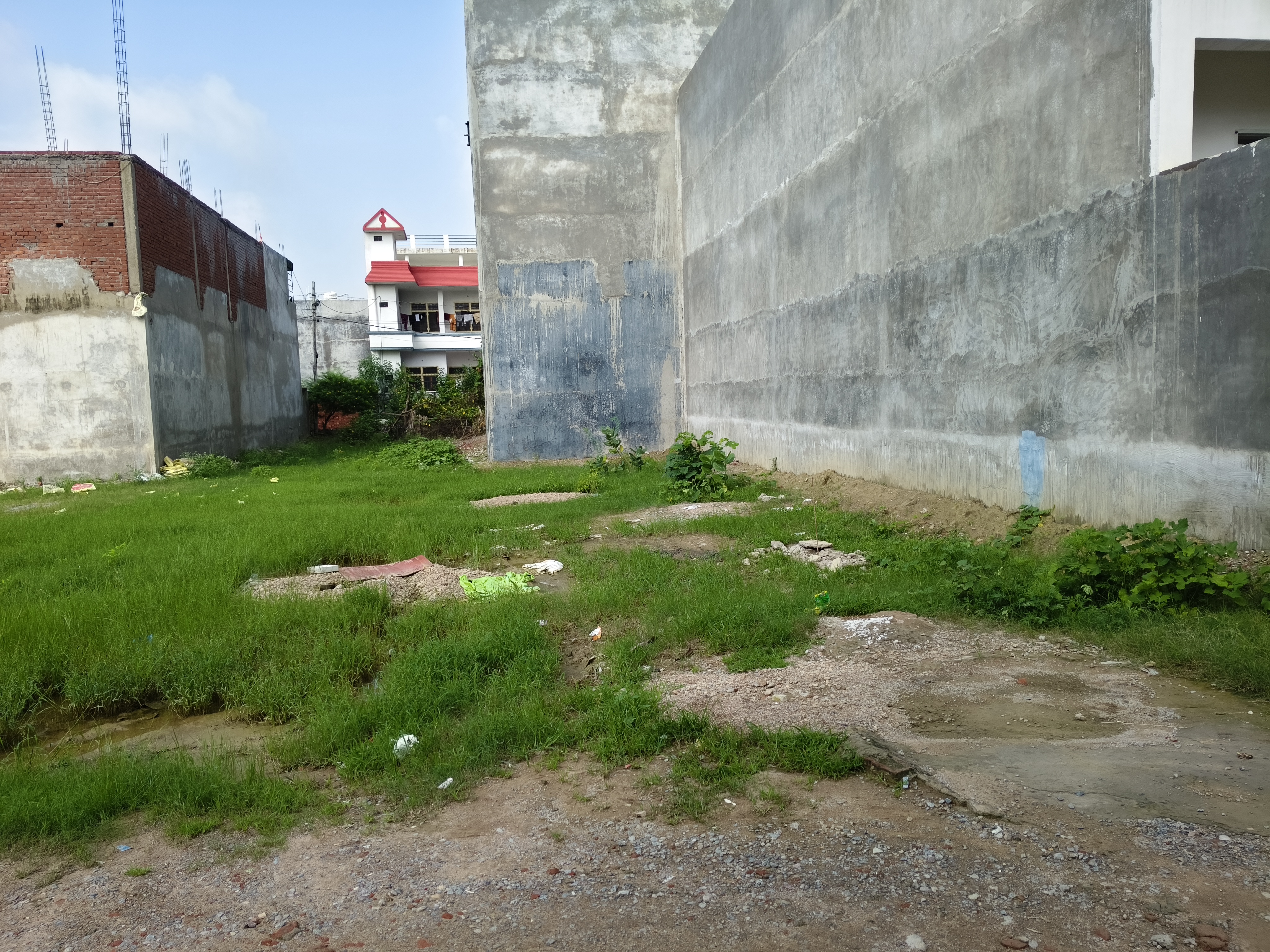 Plot For Sale in Rashmi Khand 