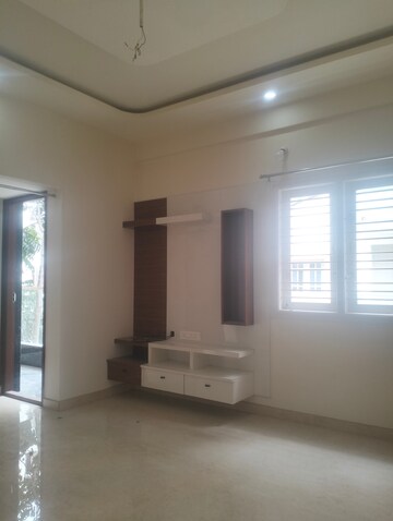 Building Lobby in 1 BHK Builder Floor at Hsr Layout – for Rent