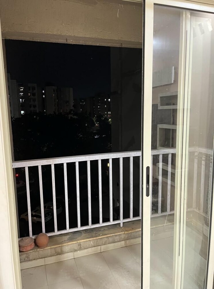 Balcony, dombivli east 1 Bedroom 594 Sq.Ft. Apartment In Dombivli East Thane 9159335