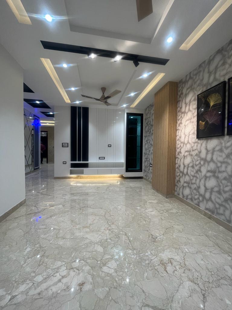 3 BHK Apartment For Rent in Defence Colony