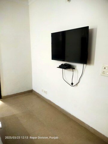 Room in 2 BHK Apartment at Prem Satyam Swastik Apartment, Patiala Road – for Rent