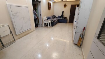 Living Room in 2 BHK Apartment at Andheri East – for Rent