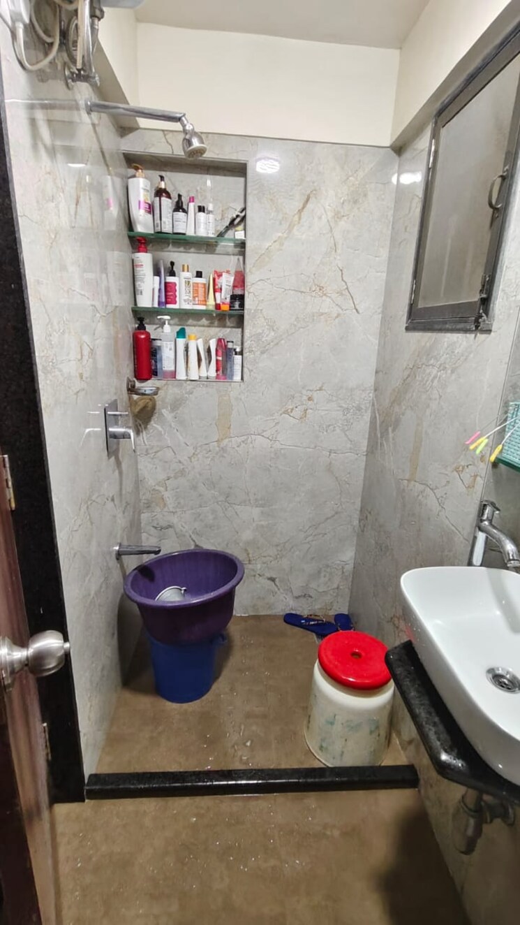 Bathroom, andheri east 2 Bedroom 536 Sq.Ft. Apartment In Andheri East Mumbai 9159430