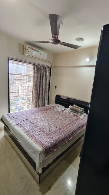 Bedroom in 2 BHK Apartment at Andheri East – for Rent