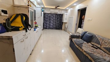 Living Room in 2 BHK Apartment at Andheri East – for Rent