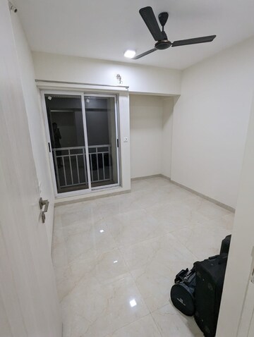 Bedroom in 2 BHK Apartment at Puraniks Tokyo Bay Phase 2, Kasarvadavali – for Rent