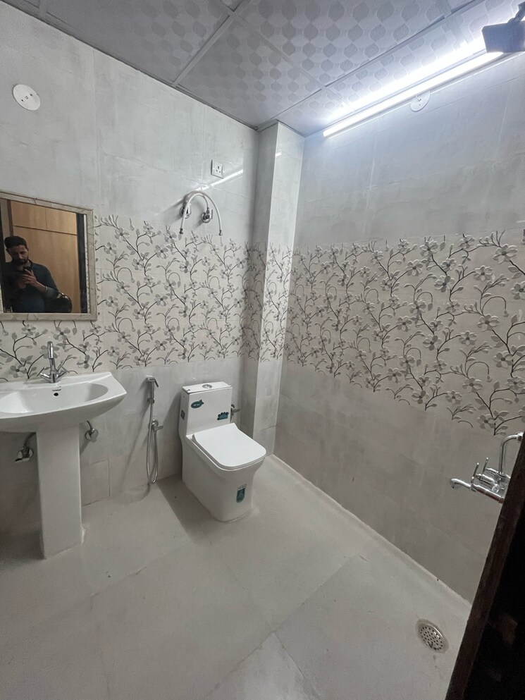 Team Area, sector 51 2 Bedroom 1245 Sq.Ft. Builder Floor In Sector 51 Gurgaon 9159458