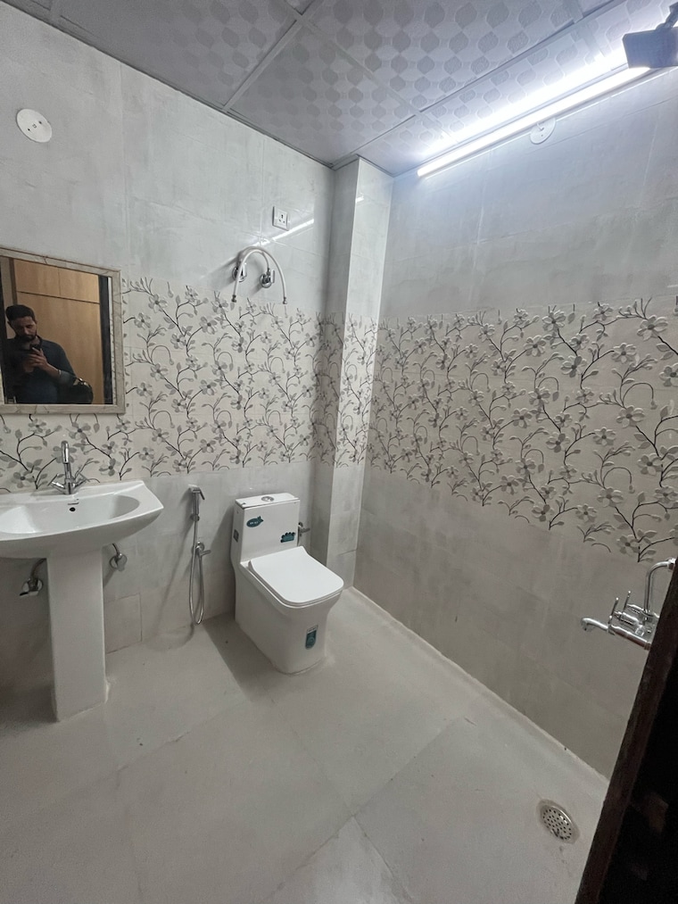 Team Area, sector 51 2 Bedroom 1245 Sq.Ft. Builder Floor In Sector 51 Gurgaon 9159458