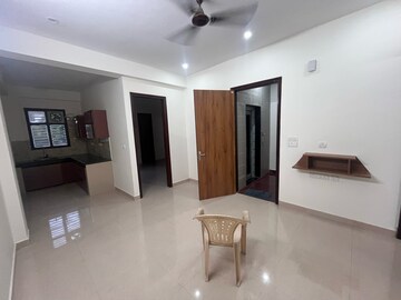 Living Room in 2 BHK Builder Floor at Sector 51 – for Rent