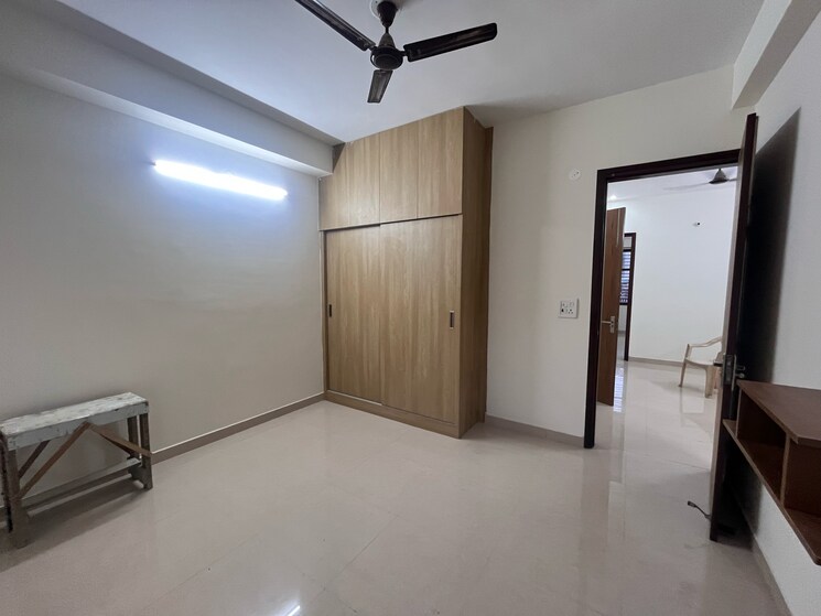 Room, sector 51 2 Bedroom 1245 Sq.Ft. Builder Floor In Sector 51 Gurgaon 9159458