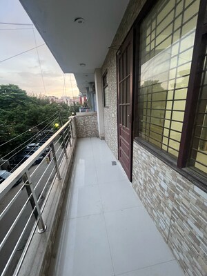 Balcony in 2 BHK Builder Floor at Sector 51 – for Rent