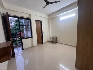Room in 2 BHK Builder Floor at Sector 51 – for Rent