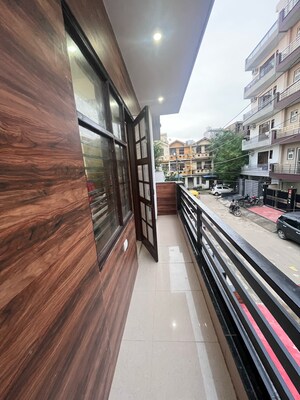 Balcony in 2 BHK Builder Floor at Sector 51 – for Rent