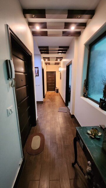Building Lobby in 4 BHK Builder Floor at Sector 50 – for Rent