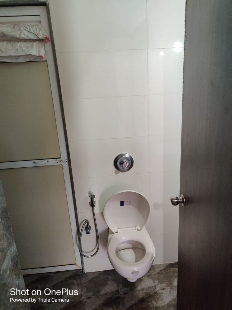 Bathroom, metropolis-aquaris-phase-2 1 Bedroom 620 Sq.Ft. Apartment In Kasarvadavali Thane 9159480