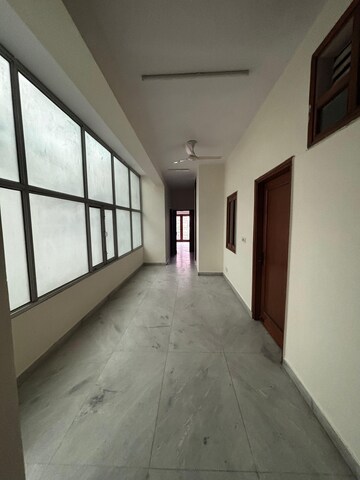 Room in 4 BHK Builder Floor at Greater Kailash I – for Rent