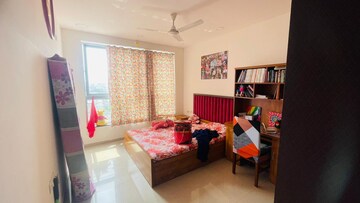 Bedroom in 2 BHK Apartment at Amanora Future Towers, Hadapsar – for Sale