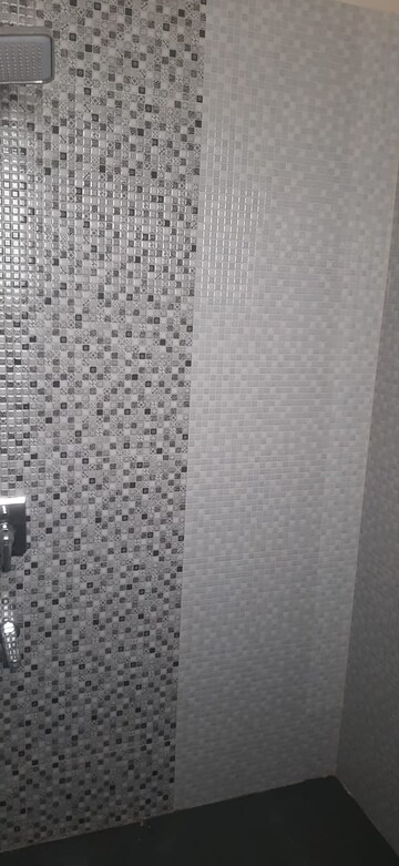 Bathroom in 3 BHK Builder Floor at Sector 30 – for Rent