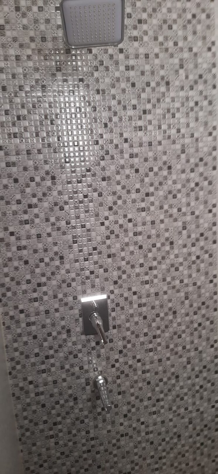 Bathroom, sector 30 3 Bedroom 1500 Sq.Ft. Builder Floor In Sector 30 Gurgaon 9159550