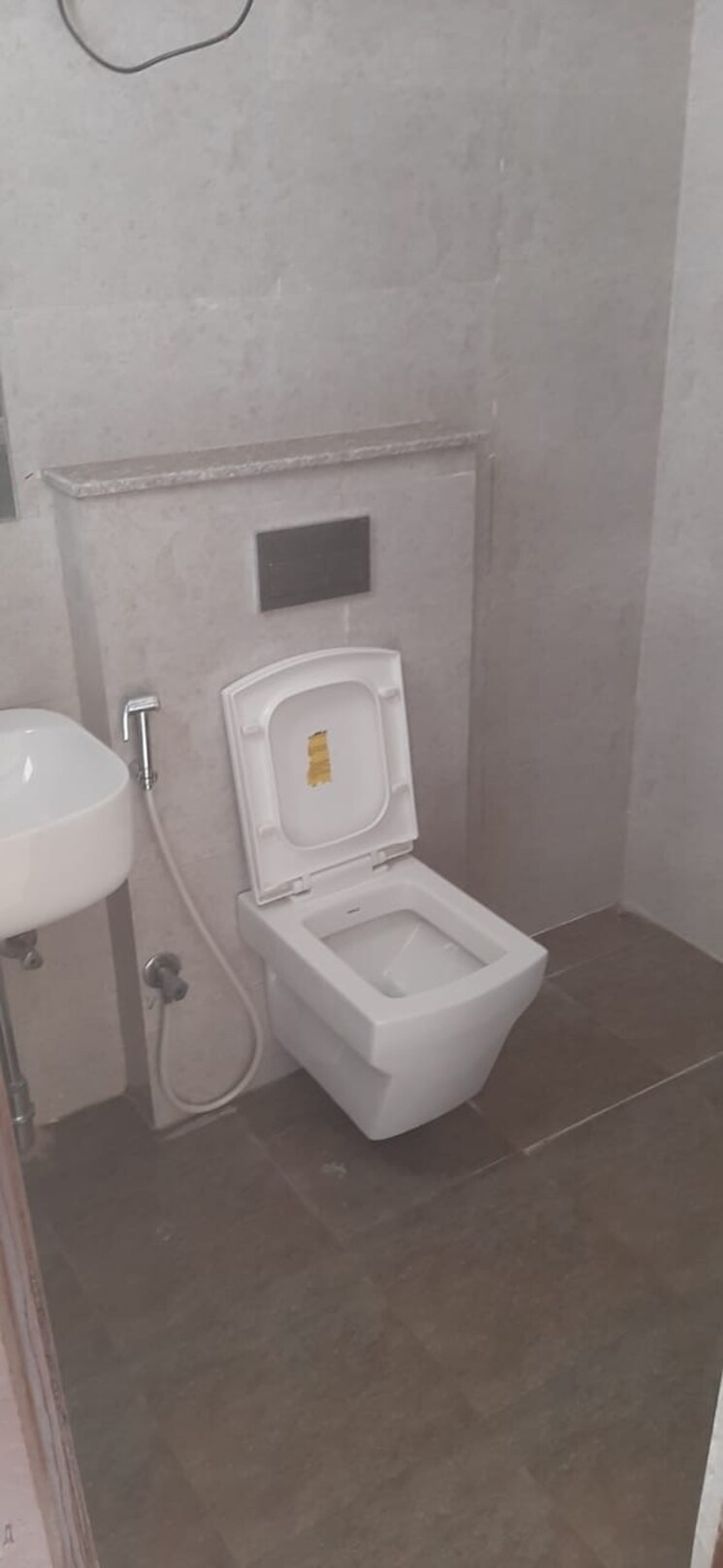 Bathroom, sector 30 3 Bedroom 1500 Sq.Ft. Builder Floor In Sector 30 Gurgaon 9159550