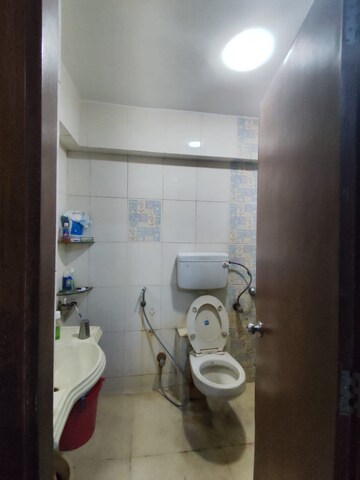 Bathroom in 2 BHK Apartment at Mulund West – for Rent