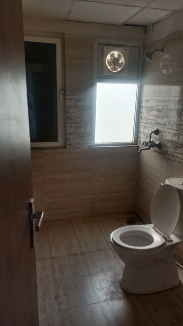 Bathroom in 3 BHK Apartment at Amrapali Golf Homes, Sector 4 Greater Noida – for Rent