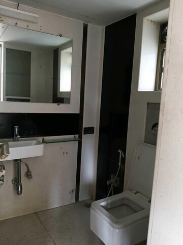Kitchen in 4 BHK Apartment at Prabhadevi CHS, Prabhadevi – for Rent