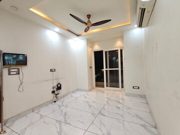 Room in 3 BHK Apartment at Vasant Kunj – for Rent
