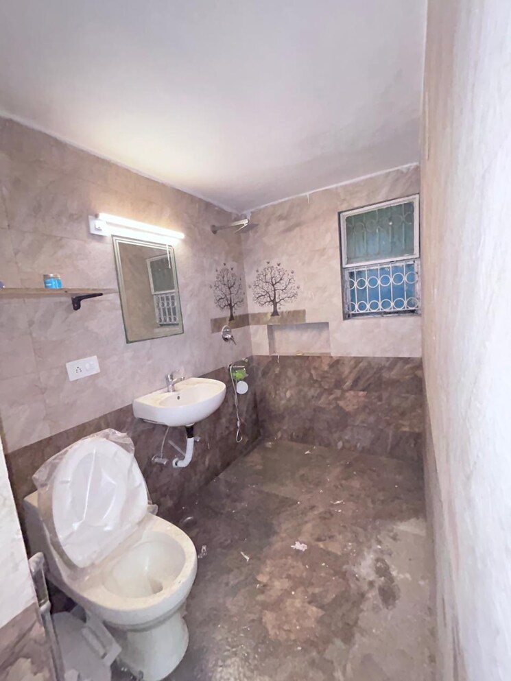 Bathroom, vasant kunj 2 Bedroom 1250 Sq.Ft. Apartment In Vasant Kunj Delhi 9159636