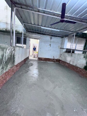 Room in 2 BHK Apartment at Vasant Kunj – for Rent