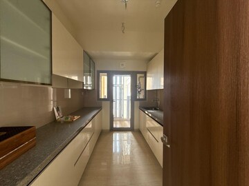 Building Lobby in 4 BHK Apartment at Piramal Aranya, Byculla – for Rent