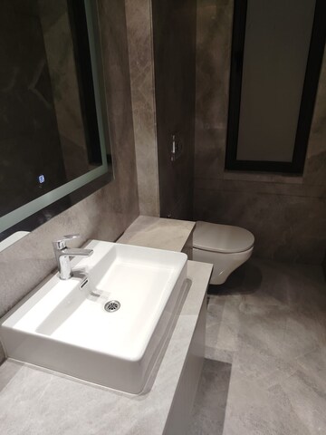Attached Bathroom in 4 BHK Builder Floor at Hauz Khas – for Rent