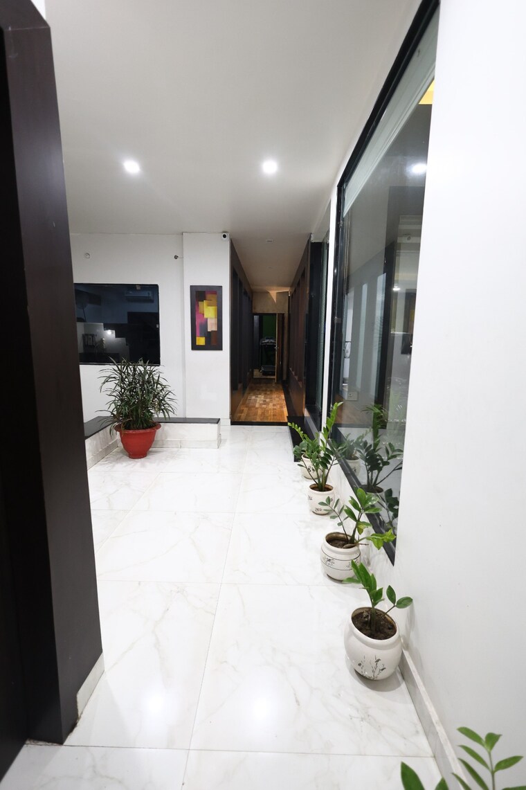 Balcony, gomti nagar 6 Bedroom 3200 Sq.Ft. Independent House In Gomti Nagar Lucknow 9159654