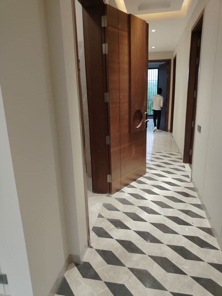 undefined, kailash colony 4 Bedroom 2800 Sq.Ft. Builder Floor In Kailash Colony Delhi 9159655