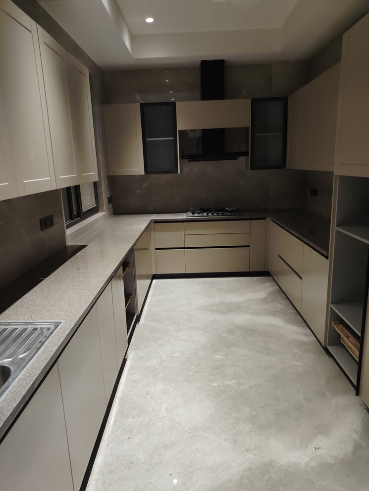 Kitchen, kailash colony 4 Bedroom 2800 Sq.Ft. Builder Floor In Kailash Colony Delhi 9159655